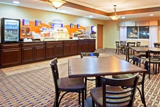 фото отеля Holiday Inn Express Devils Lake