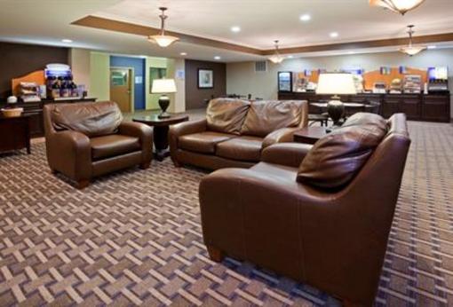фото отеля Holiday Inn Express Devils Lake