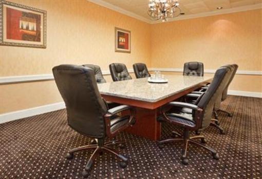 фото отеля Holiday Inn Lumberton