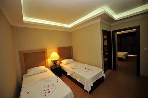 фото отеля Hotel Manaspark Oludeniz