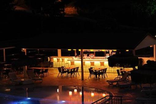 фото отеля Hotel Manaspark Oludeniz