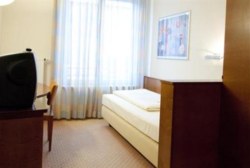 фото отеля Hotel Marienhof Dorfen