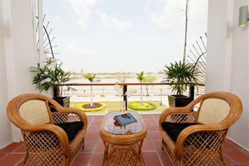 фото отеля Riverside Hotel Phnom Penh