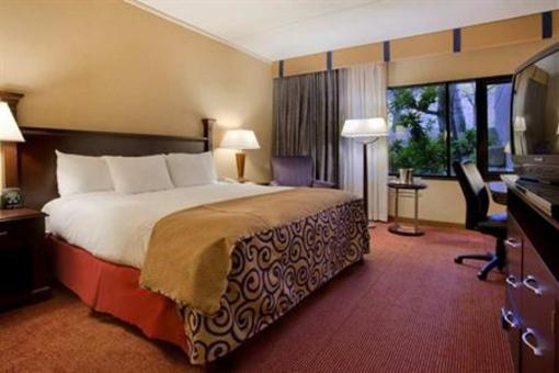 фото отеля Hilton Boston Dedham