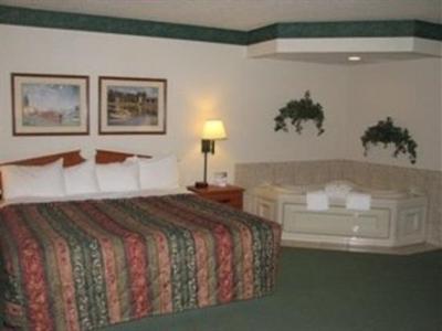 фото отеля AmericInn Lodge & Suites Manitowoc