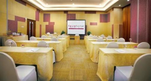 фото отеля Favehotel Pasar Baru
