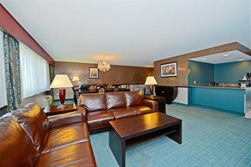 фото отеля Best Western Plus Lansing Hotel