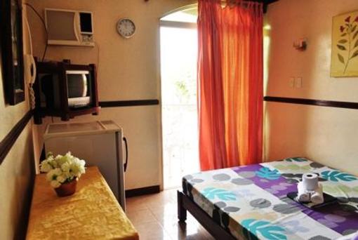 фото отеля 5R Rooms in Tagaytay
