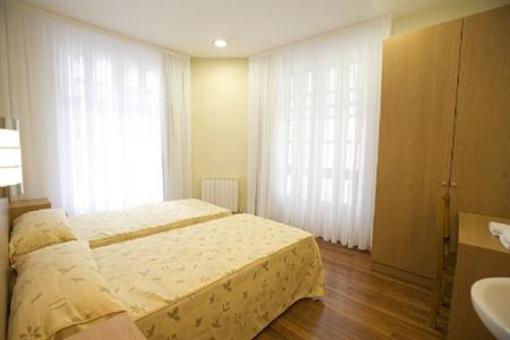 фото отеля Pension Roquefer Hotel Bilbao