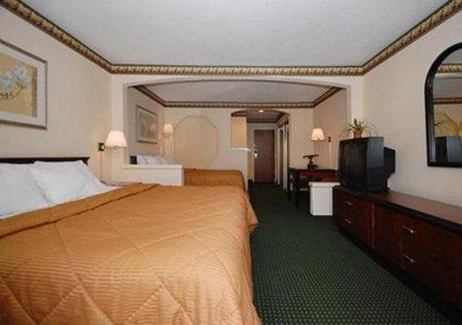 фото отеля Comfort Inn Peach Street Erie