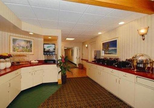 фото отеля Comfort Inn Peach Street Erie