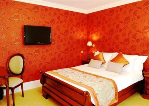 фото отеля The Clarence Hotel