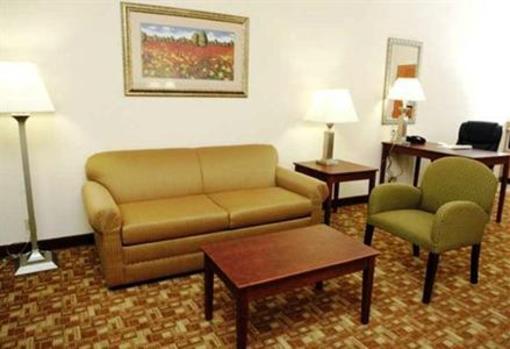 фото отеля Hampton Inn Suites Valdosta Conference Center