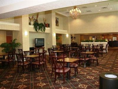 фото отеля Hampton Inn Suites Valdosta Conference Center