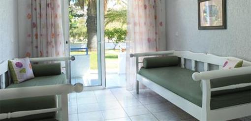 фото отеля Ostria Hotel & Apartments