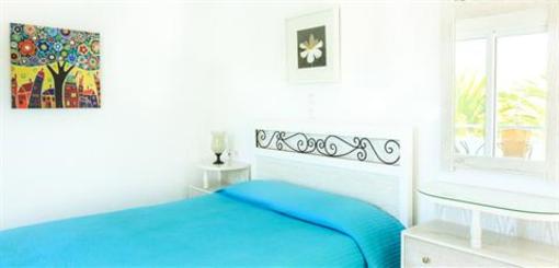 фото отеля Ostria Hotel & Apartments