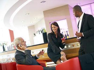 фото отеля Novotel Brescia 2