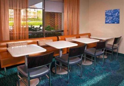 фото отеля SpringHill Suites Charlotte University Research Park