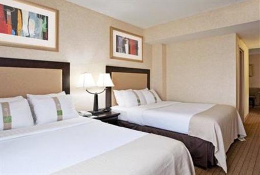 фото отеля Holiday Inn Farmington Hills Novi