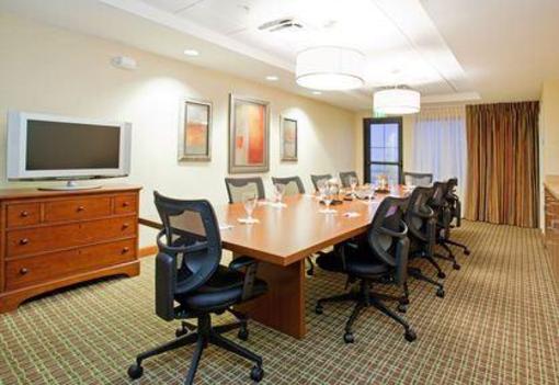 фото отеля Holiday Inn Express Denver Airport