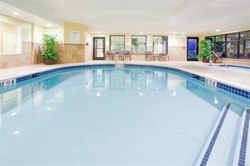 фото отеля Holiday Inn Express Denver Airport