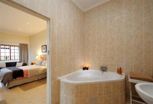 фото отеля Treetops Guesthouse