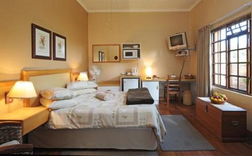 фото отеля Treetops Guesthouse