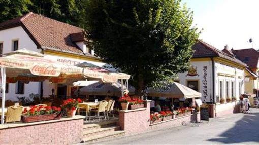 фото отеля Hotel Koruna Karlstejn