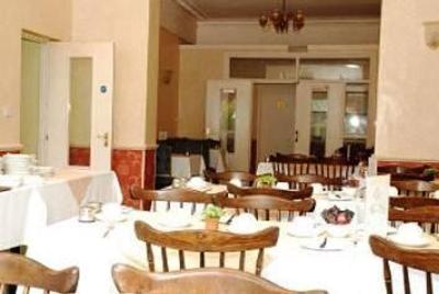фото отеля Croydon Court Hotel