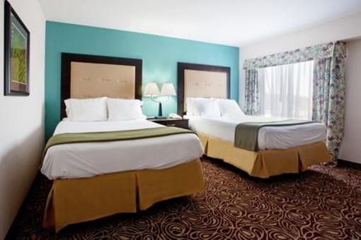фото отеля Holiday Inn Express Murrells Inlet