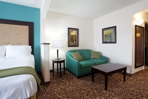 фото отеля Holiday Inn Express Murrells Inlet