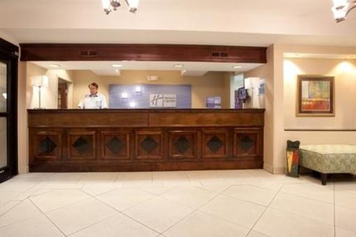 фото отеля Holiday Inn Express Murrells Inlet