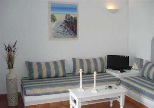 фото отеля Folegandros Apartments