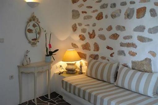 фото отеля Folegandros Apartments