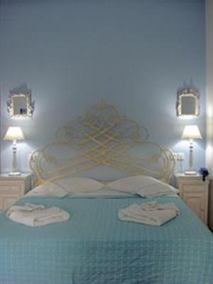 фото отеля Folegandros Apartments