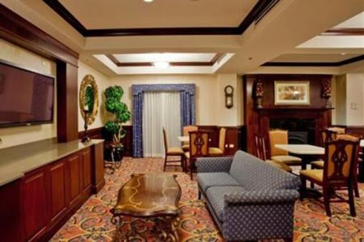 фото отеля Holiday Inn Express Chesapeake