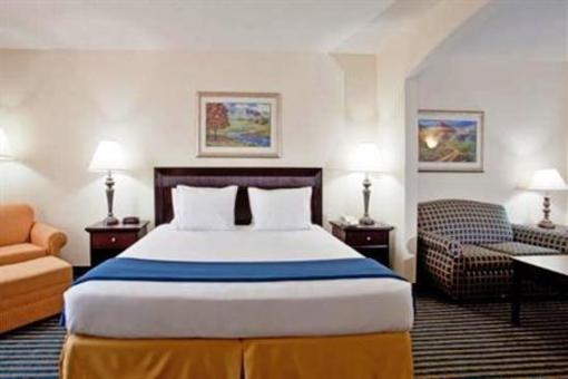 фото отеля Holiday Inn Express Chesapeake