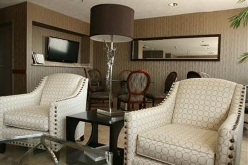 фото отеля Holiday Inn Sioux Falls-City Center