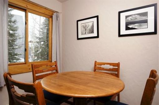 фото отеля Scandinavian Lodge & Condominiums Steamboat Springs