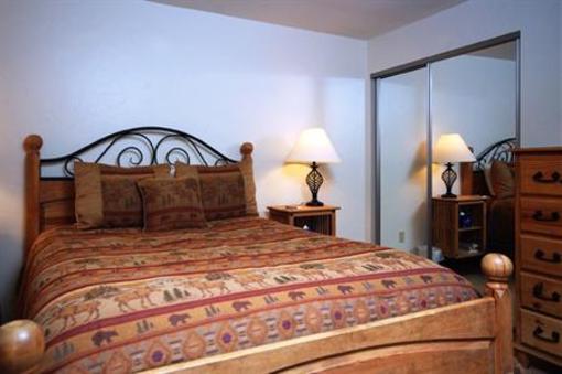 фото отеля Scandinavian Lodge & Condominiums Steamboat Springs