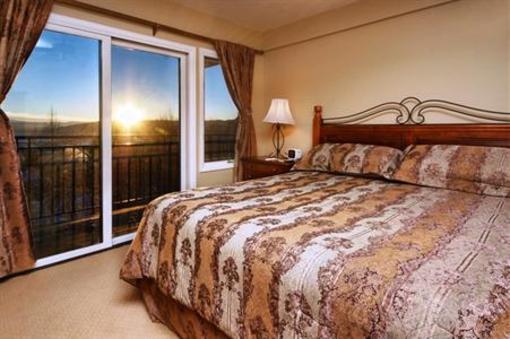 фото отеля Scandinavian Lodge & Condominiums Steamboat Springs