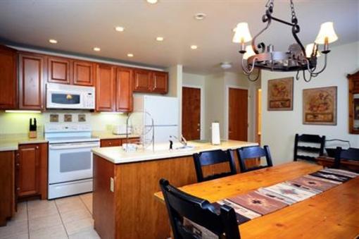 фото отеля Scandinavian Lodge & Condominiums Steamboat Springs