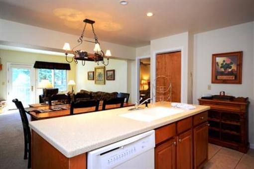 фото отеля Scandinavian Lodge & Condominiums Steamboat Springs
