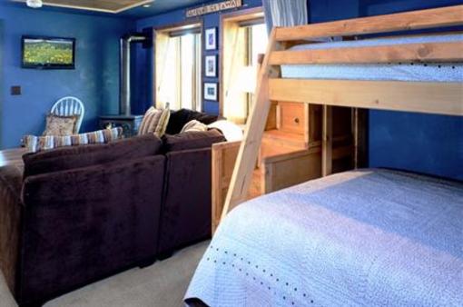 фото отеля Scandinavian Lodge & Condominiums Steamboat Springs