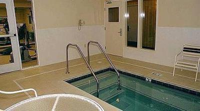 фото отеля Hilton Garden Inn Victorville