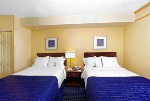 фото отеля SpringHill Suites by Marriott Greensboro