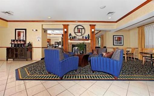 фото отеля SpringHill Suites by Marriott Greensboro
