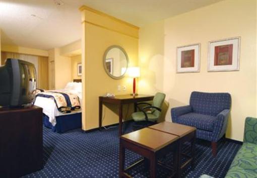 фото отеля SpringHill Suites by Marriott Greensboro