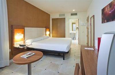 фото отеля Confortel Fuengirola