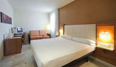 фото отеля Confortel Fuengirola